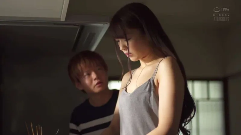 Chồng sắp cưới của chị gái xxx cô em cô vợ đang buồn bã vì thất tình