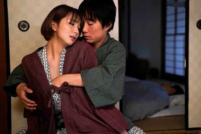 Chuyến đi suối nước nóng đụ cô bạn thân của người vợ sắp cưới có thai cmnl